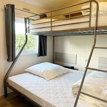 Chalet 7a Op Recreatiepark De Wielen *