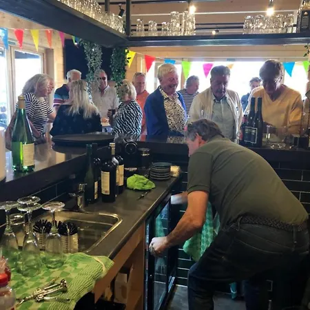 7a Op Recreatiepark De Wielen シャレー シント・マールテン